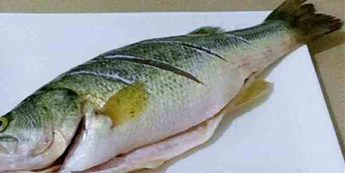 清蒸鱸魚正宗做法
