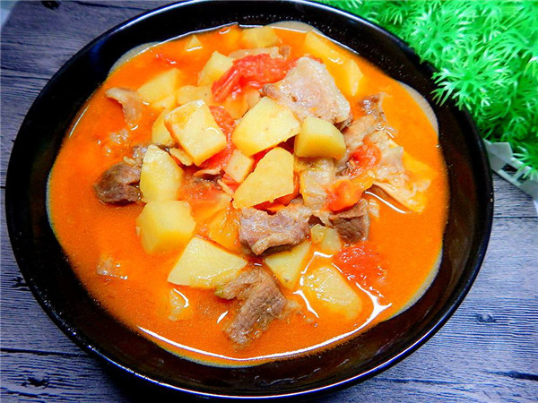 燉牛肉放什么調(diào)料